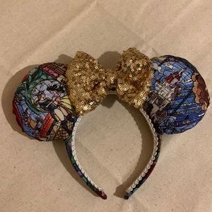 Minnie Mouse ears